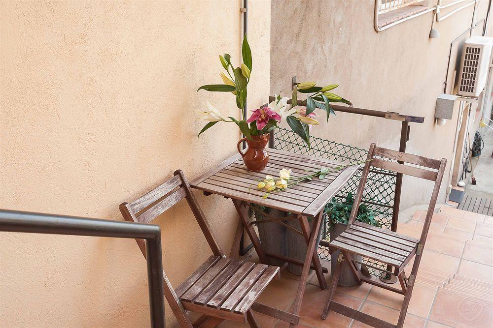 Gracia Apartments Barcelona Exterior photo